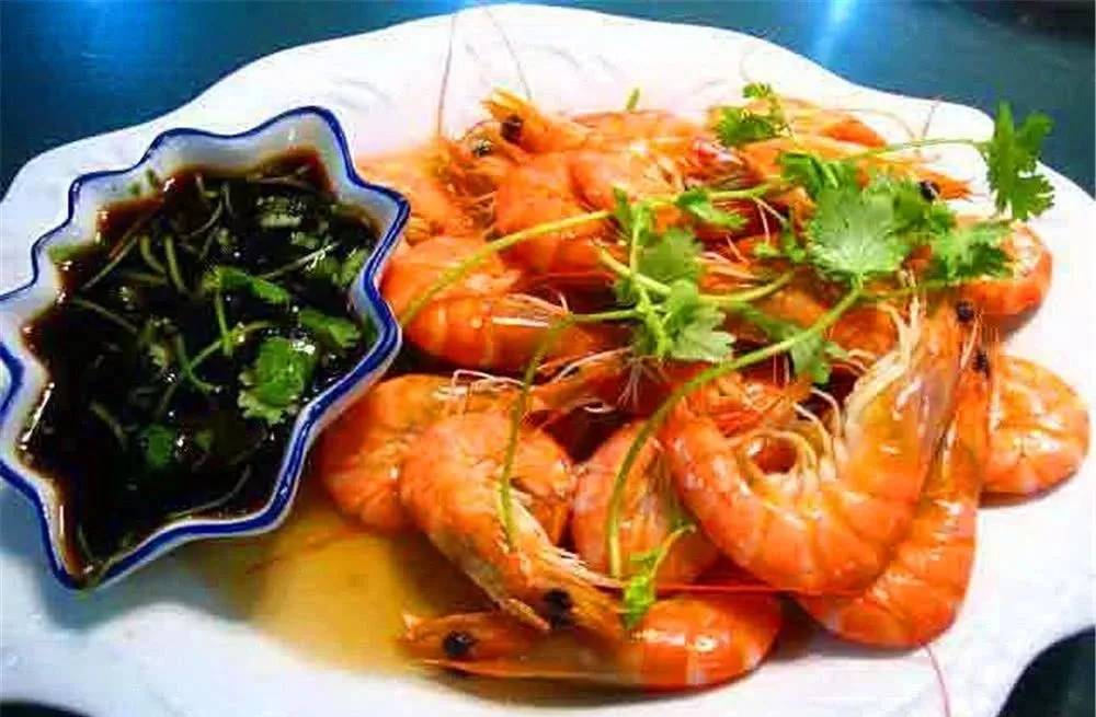 白灼虾用热水要煮几分钟,白灼虾用开水煮几分钟