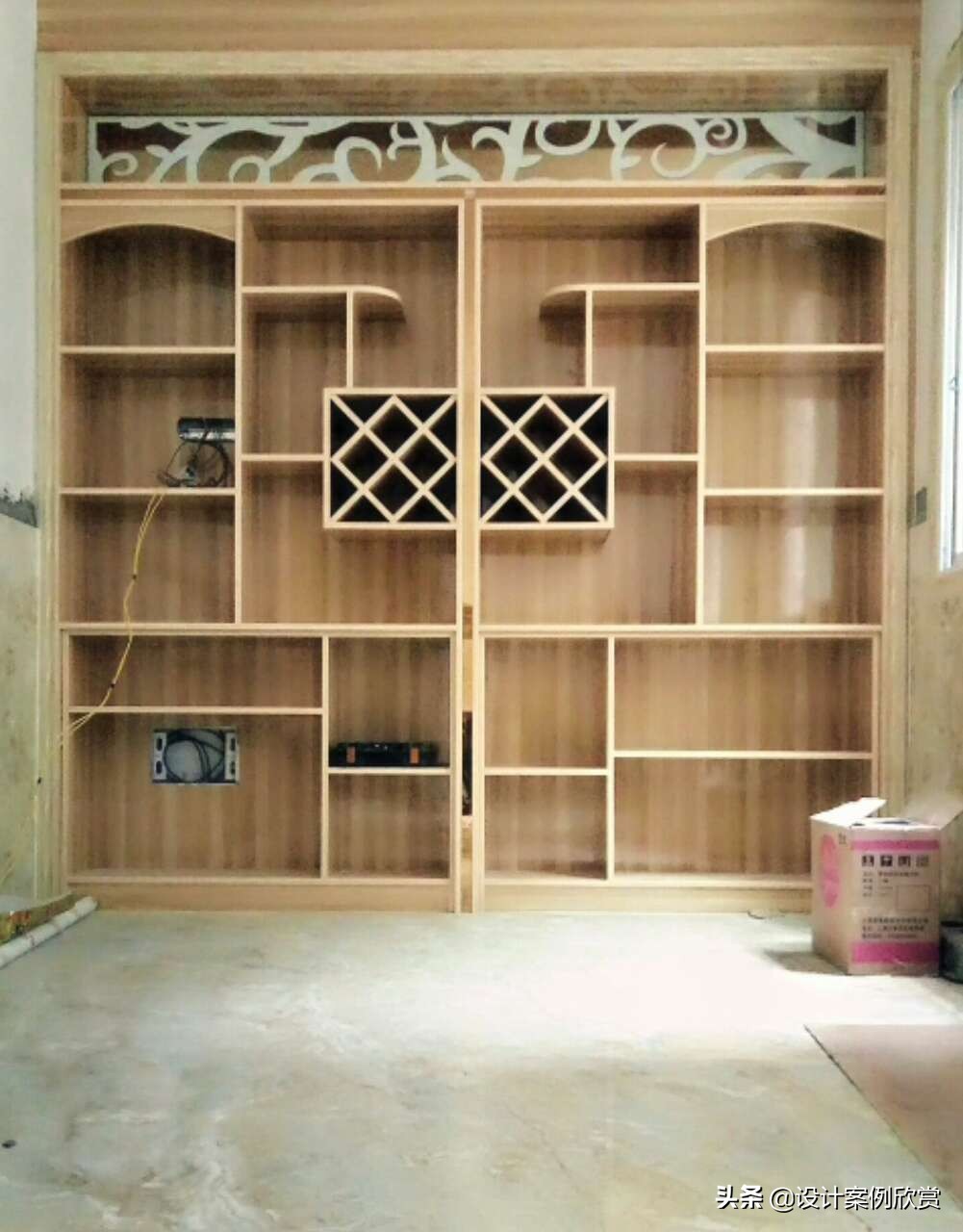 现代简约餐厅客厅隔断酒柜1.2米,餐厅酒柜设计实景图