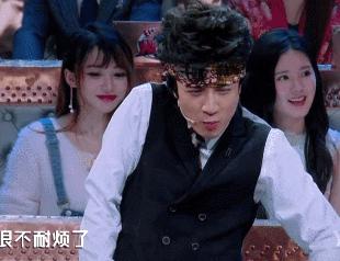 Ella公开分享夫妻生活，这车速大概只有小S能追上了吧