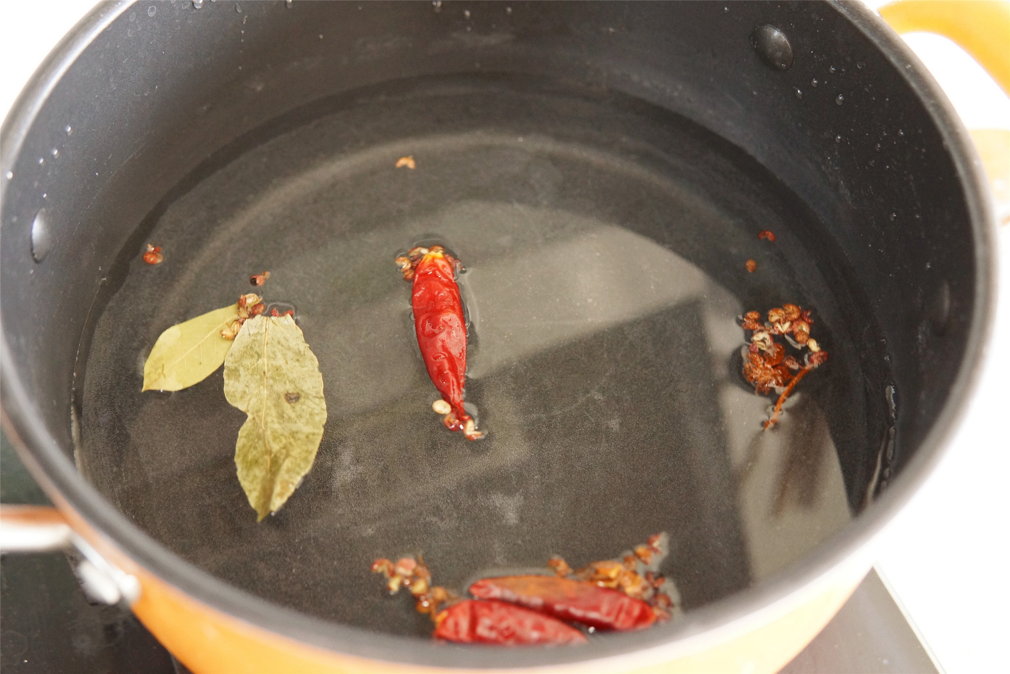 煮毛豆冒白沫,煮毛豆容易烂怎么办