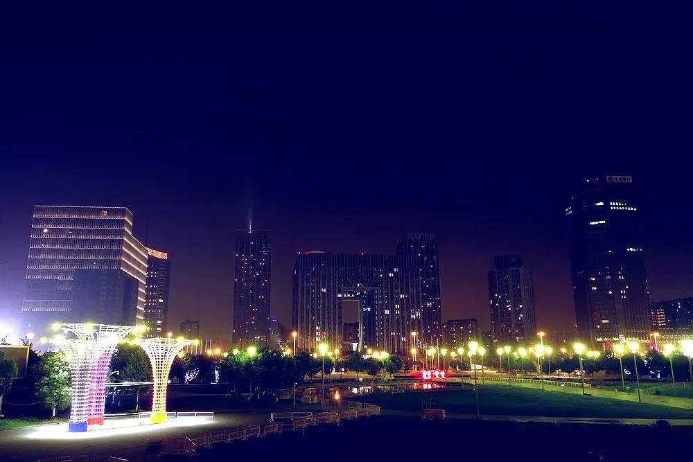 南京哪几个公园免费又好玩,南京莫愁湖公园免费