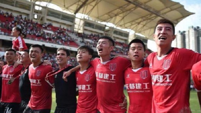 绾㈣壊鏄案涓嶈お鑹茬殑淇′话,绾㈣壊鏄垜浠殑淇′话瓒崇悆