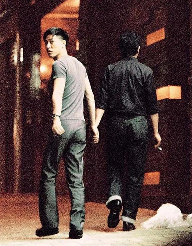 张国荣虚荣感,张国荣性格自信