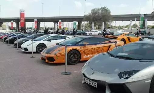 在迪拜打工中国人,在迪拜打工的中国人为什么回不来