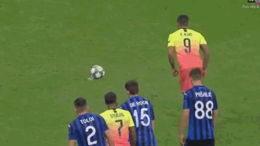 欧冠曼城1:2尤文图斯,曼城欧冠淘汰皇马热苏斯表现