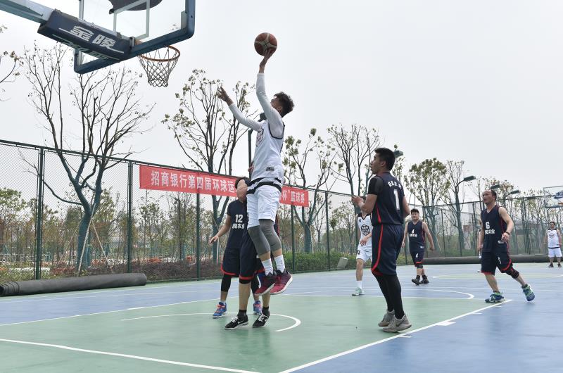 来飙车吧，兄弟！面积4万方的环球燃擎体育公园5.1盛大开园