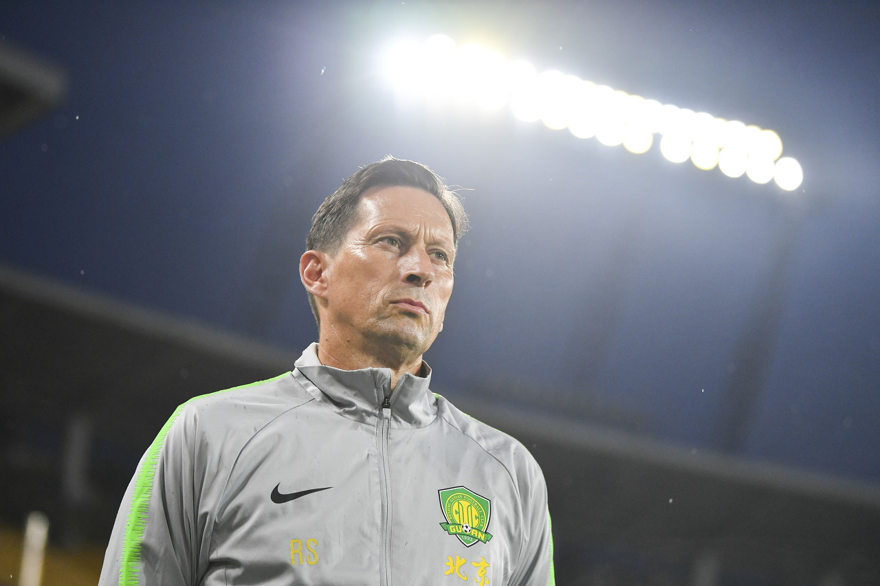 一夜之间四大皆空,连续3年半程崩盘,北京国安的问题出在哪?