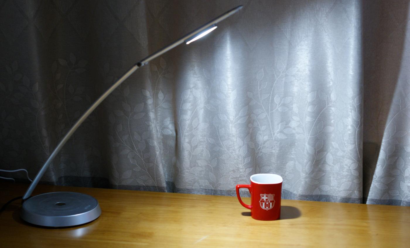 孩视宝智能护眼台灯,好视力和孩视宝台灯测评