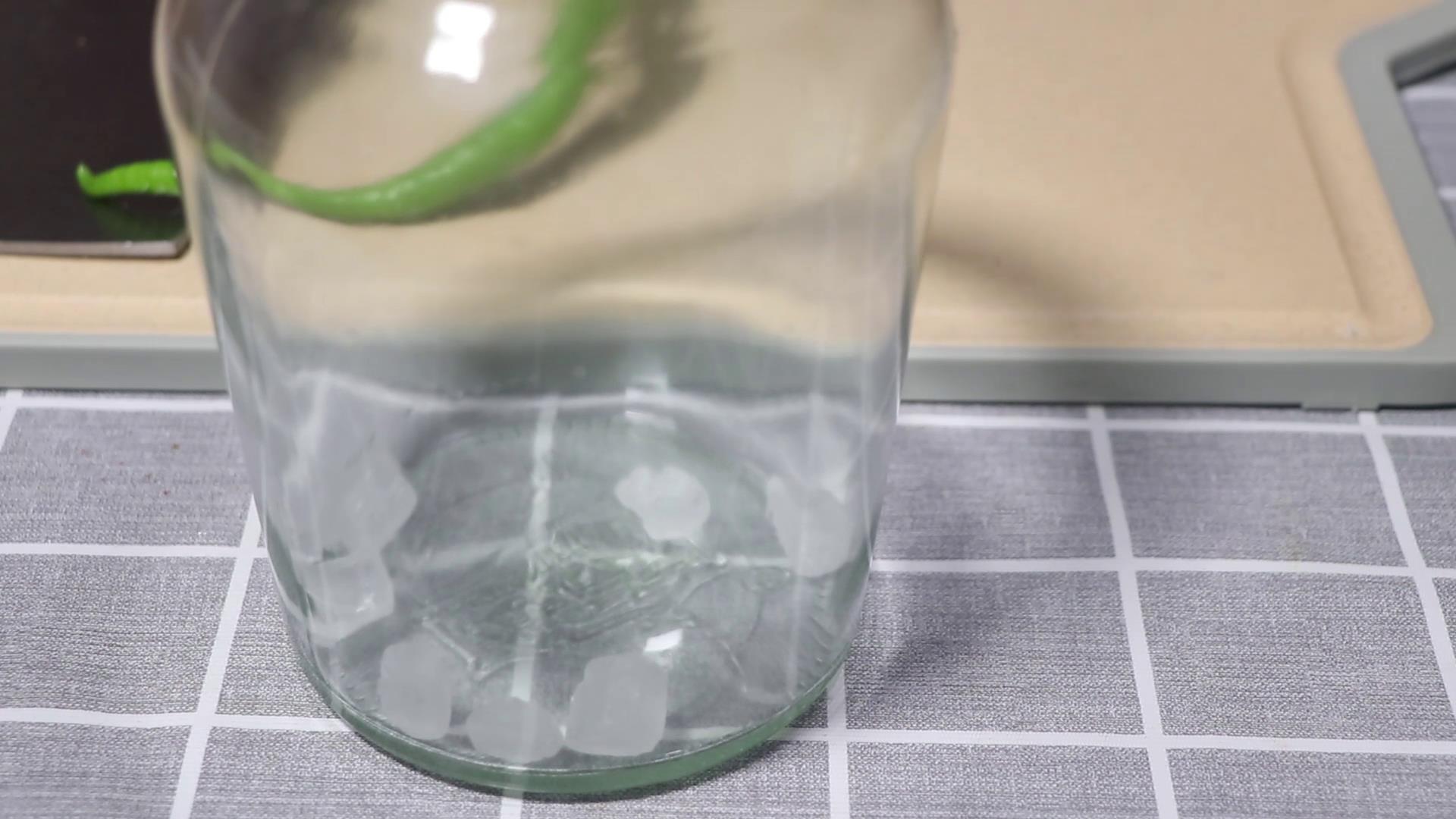 怎样腌黄瓜又脆又好吃,腌黄瓜好吃有秘诀一天就能吃