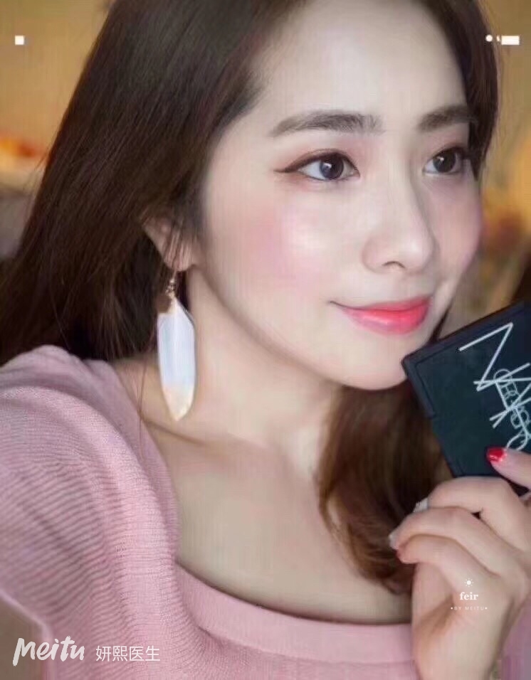 现代情诗惊艳,催人泪下的现代爱情诗