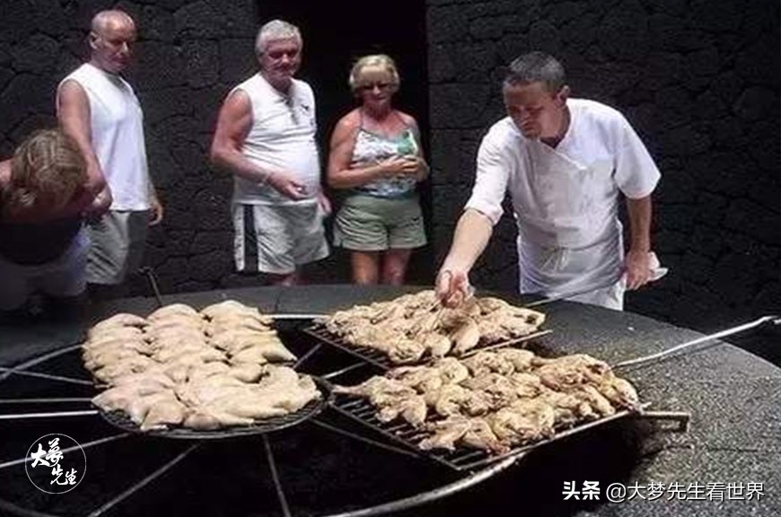 丢失尊严的火山,地下13米温度高达600℃,却被人当成火炉卖烧烤