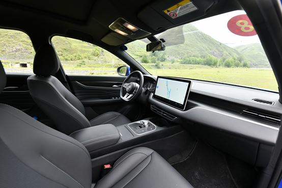 7年/15万公里超长质保，配15.6英寸大屏，风光580Pro的弱项在哪？