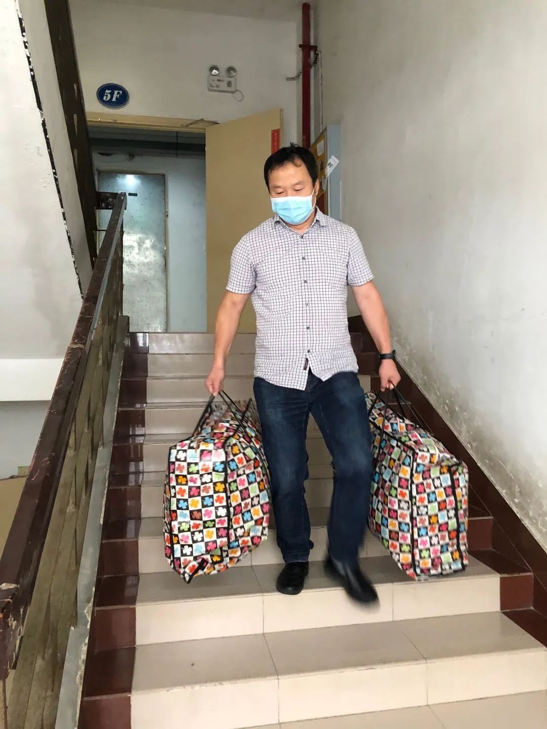 好久不见,欢迎回校!江大是学子们永远的家