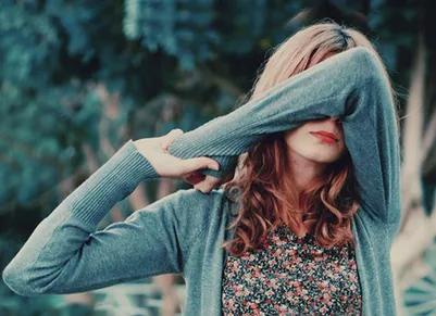 大衣哥朱之文家门被踢后回应,大衣哥朱之文深夜回应家门被踹