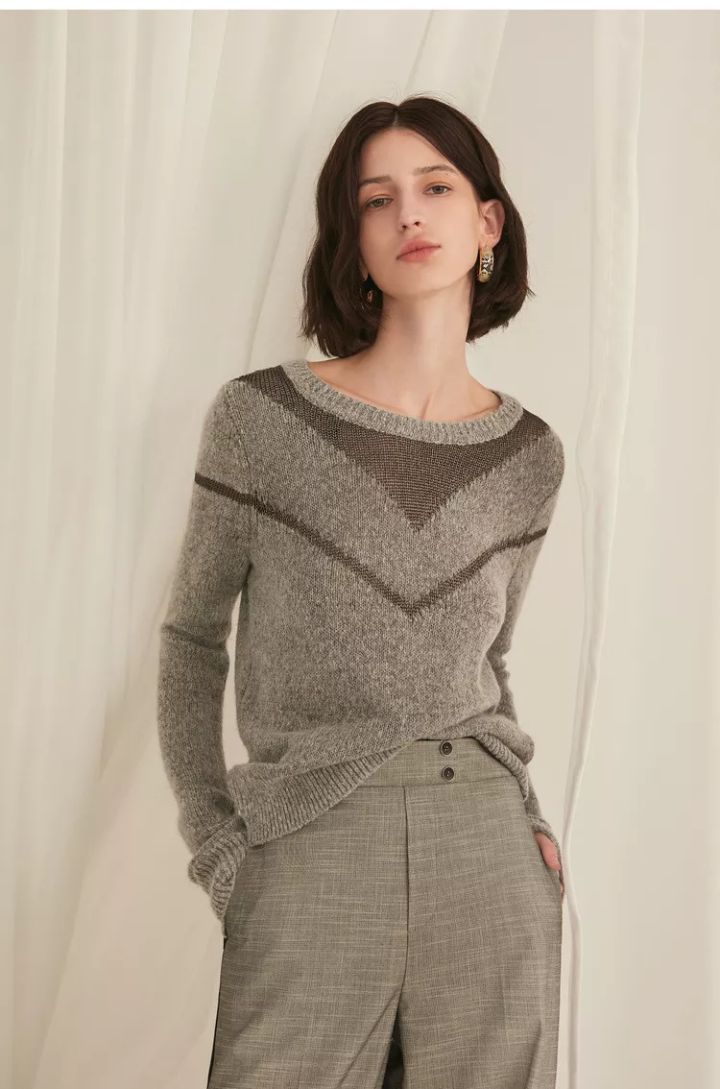 loewe衣服西班牙价格,loewe标志的衣服