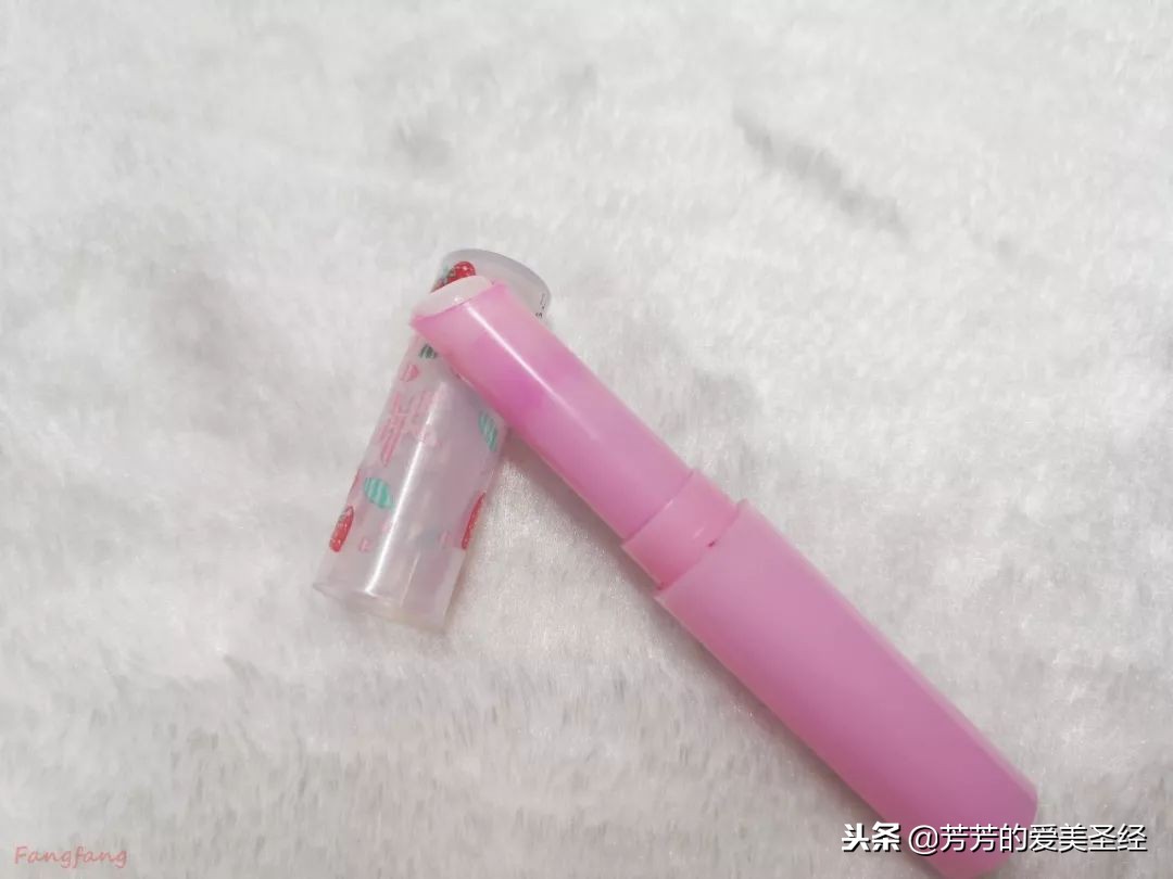 用润唇膏不管用嘴唇干起皮,拒绝嘴唇干燥起皮有色润唇膏测评