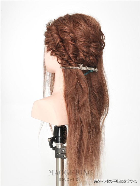 复古气质优雅发簪盘发,优雅气质新娘盘发