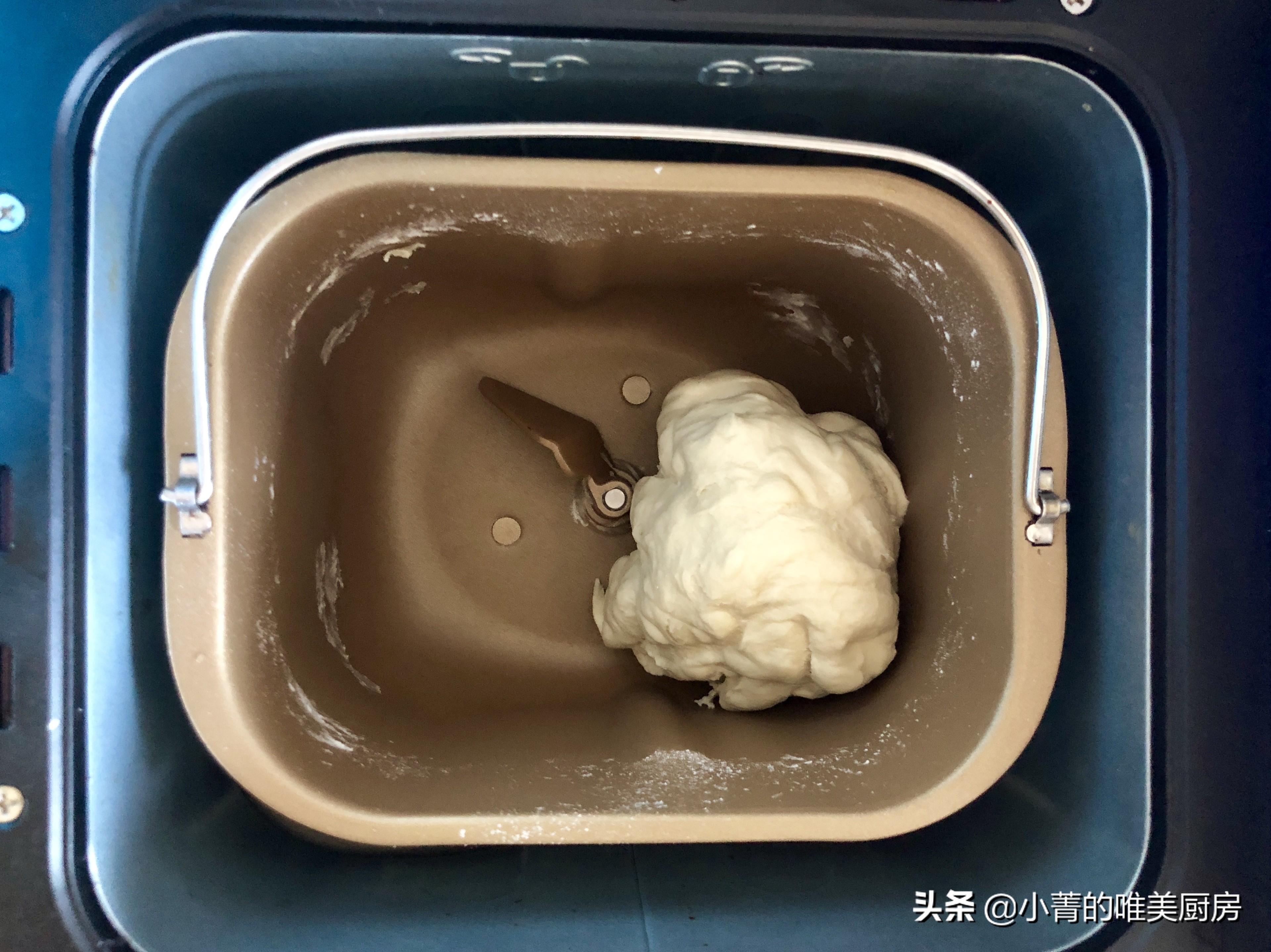 双色紫薯火腿肠馒头,双色热狗馒头