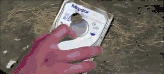 盘点电影中的花式开锁,电影中的一枪开锁在现实能做到么