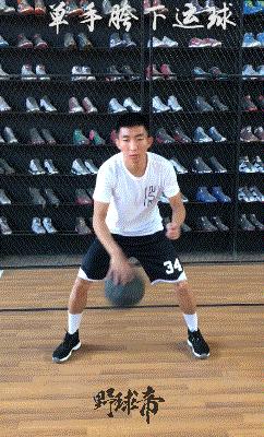 30分钟安排一次运球训练,几个简单的运球动作