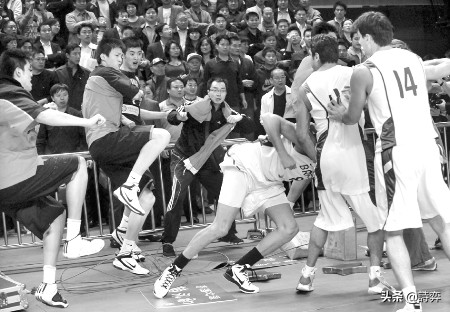 10.12中巴男篮曝群殴事件,中巴男篮对抗事件