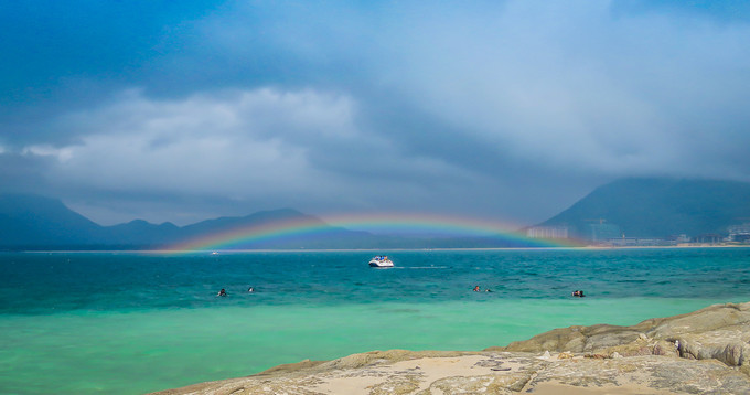 拥抱那片大海,拥抱这片海
