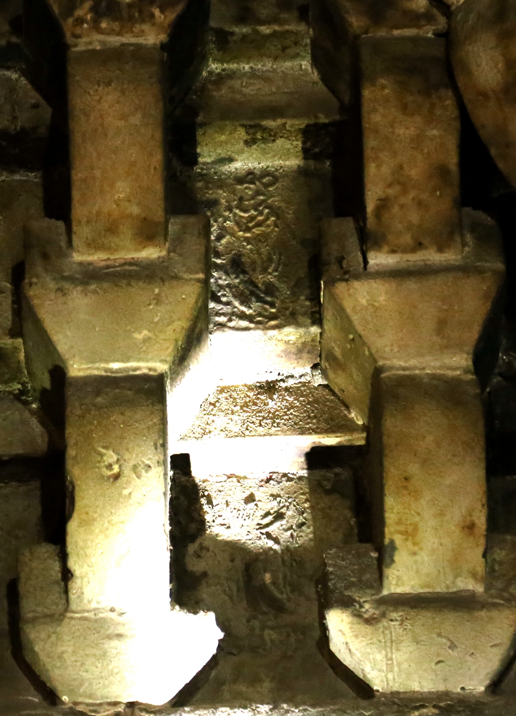 太行八陉中唯一幸存的关楼,穹隆顶上飞檐斗拱,古建中的孤品