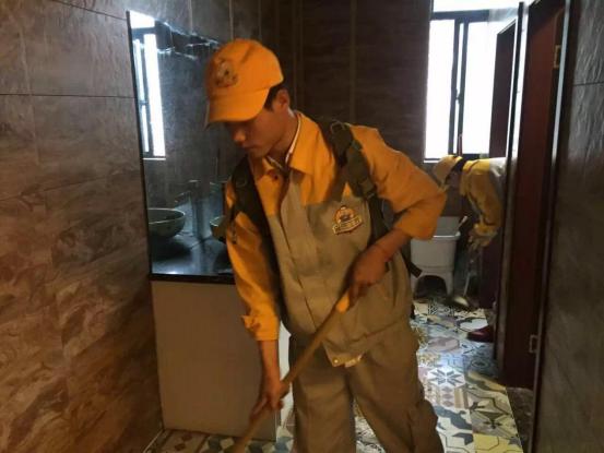 瓷砖美缝的最佳施工方法,美缝120平一个人施工需要多少时间