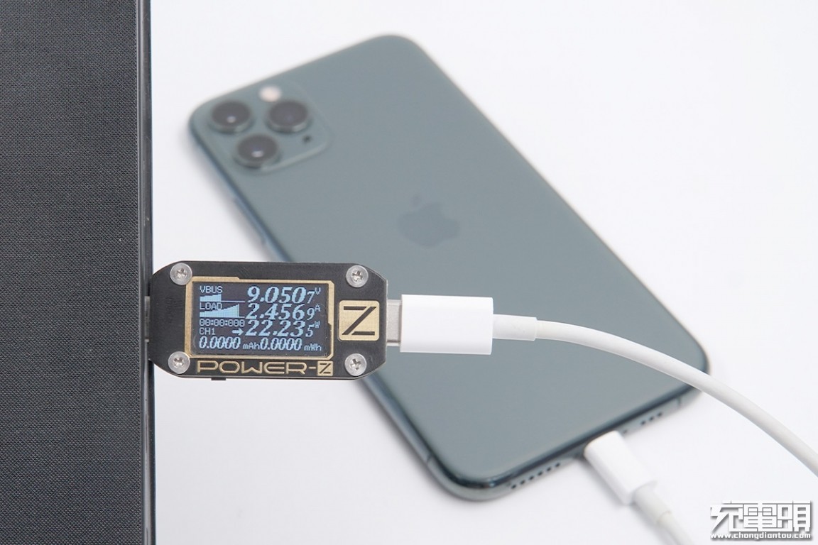 羽博20000毫安充电宝自带线评测,羽博充电宝插电