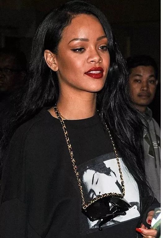 我太太太难了！项链戴在脖子上还做错了？