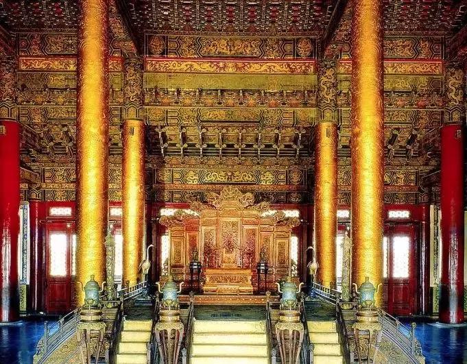 世界上现存最大最完整的木质宫殿,最豪华的宫殿是什么朝代