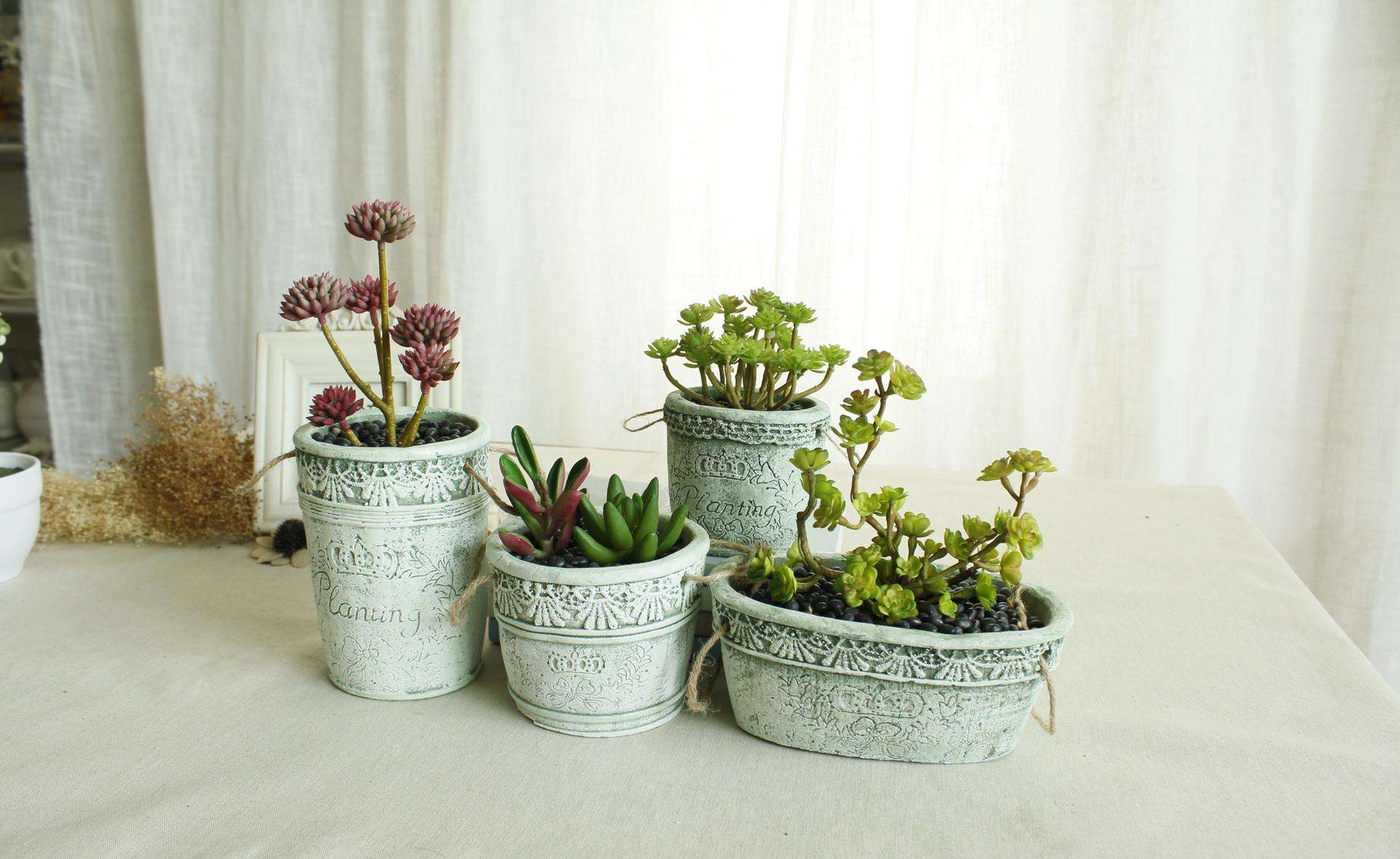 塑料花盆和陶瓷花盆哪个养花好,养花用什么材质的花盆最好