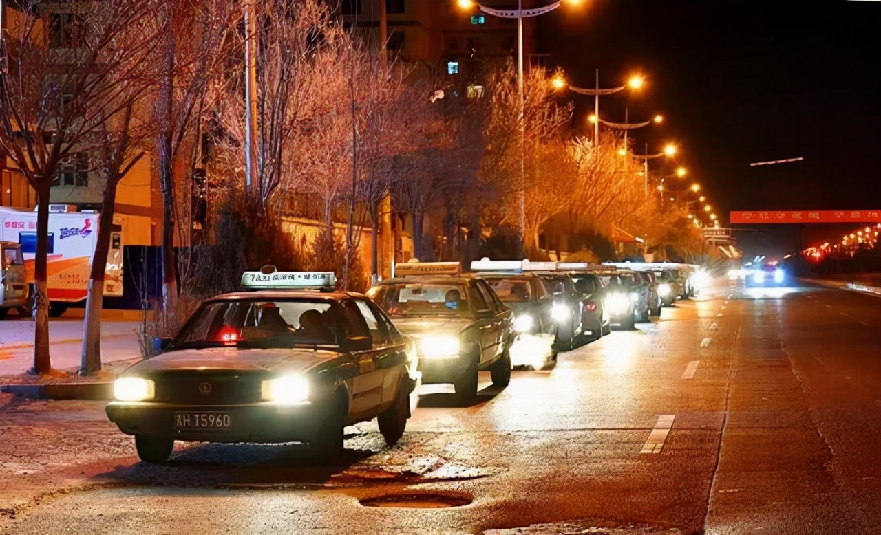 去格尔木的感受,第一次去格尔木会不会有高原反应