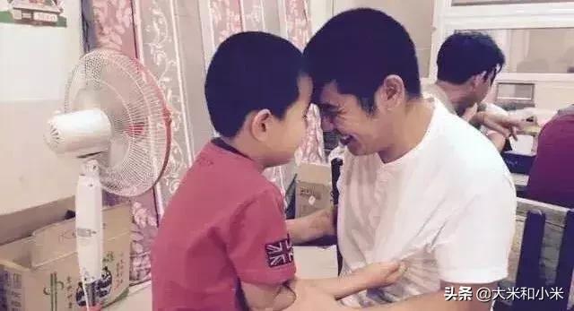 漫画|笑着笑着就哭了！喜禾爸与自闭症儿子的超暖日常