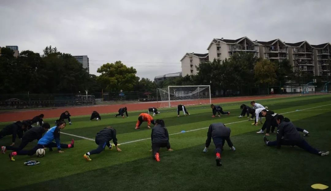 西南医科大学女足夺冠,女足夺冠采访视频