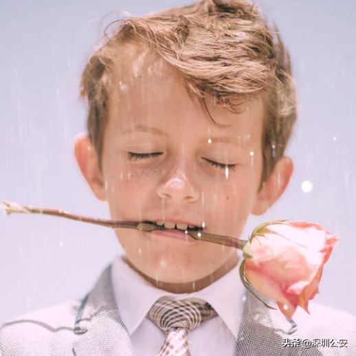 虚假客户套取公司费用,挖空心思诈骗公款