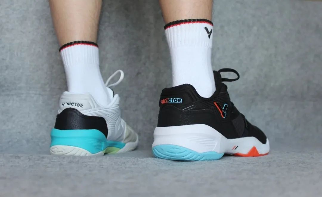 怎么挑选适合自己的羽毛球鞋,羽毛球鞋怎么选新手入门必看