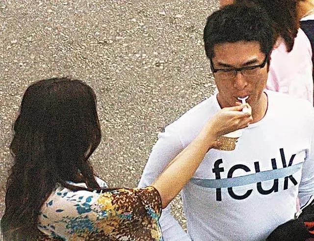 为豪门而生的徐子淇？从小不许做家务，出国镀金，为嫁豪门迁祖坟