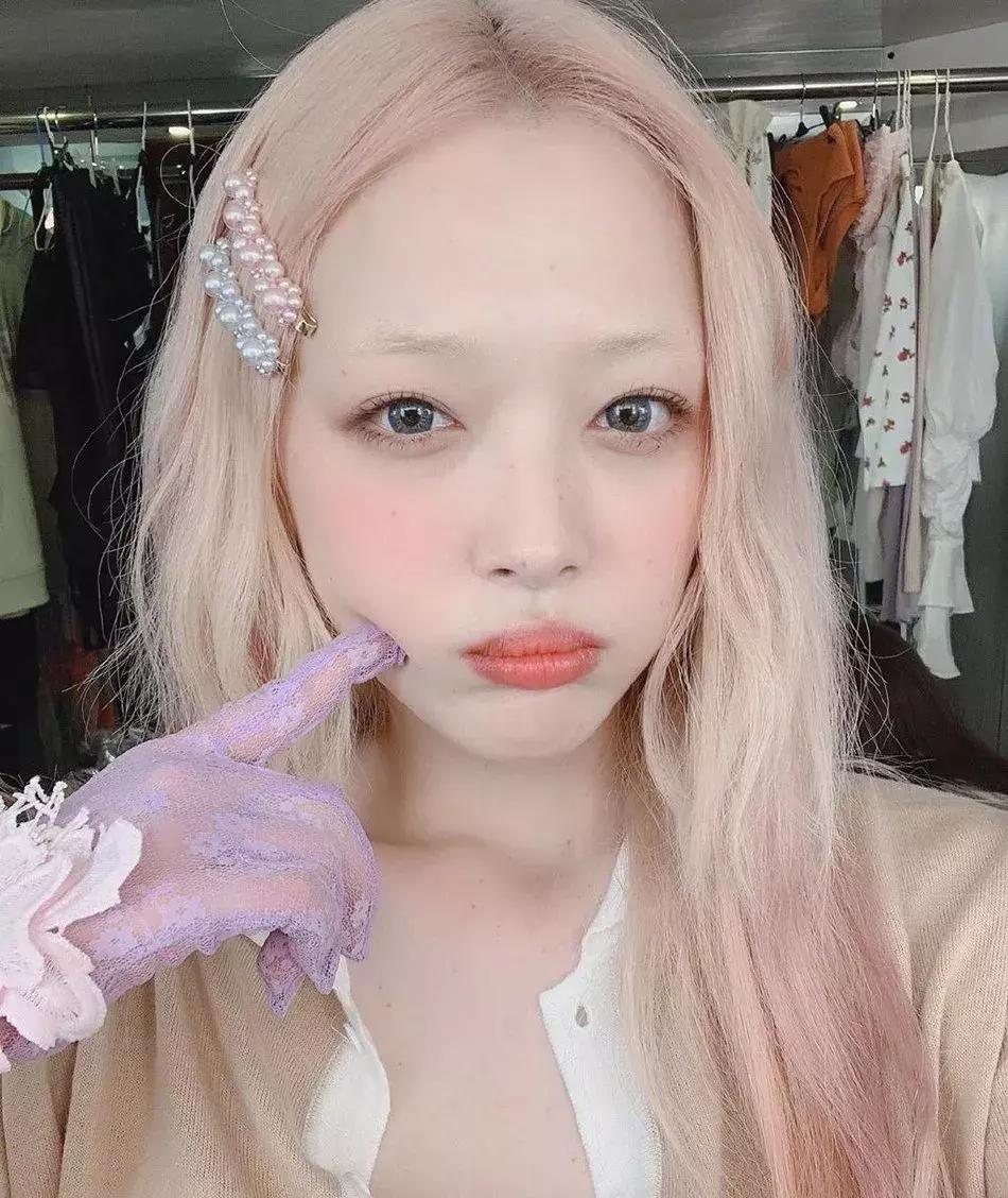 崔雪莉超短发,崔雪莉眉毛