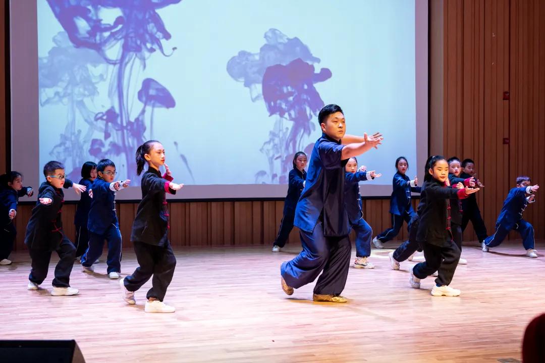 太拼了!为实现个性化教育,这所学校给学生开了100多门优能课