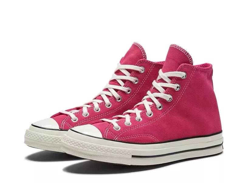 鞋柜怎么放春夏秋冬的鞋 (鞋柜必备的小白鞋)