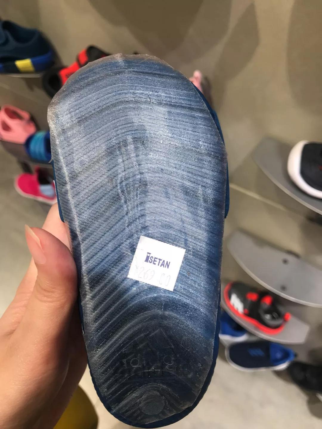 儿童凉鞋软底什么牌子好,儿童凉鞋哪种鞋底舒服