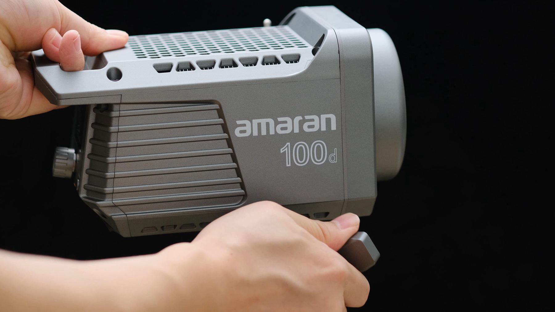 艾蒙拉100d和艾蒙拉100x,爱图仕艾蒙拉灯