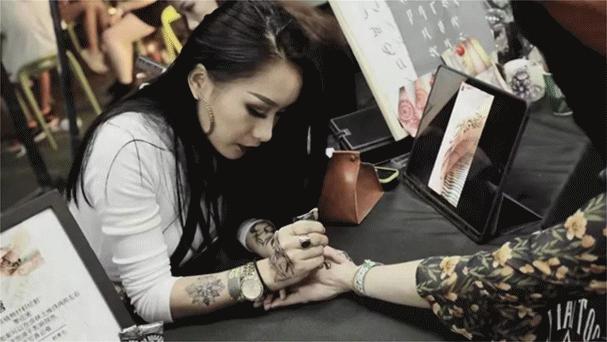 在一起很酷！大融城跨界IP展承包8月，带你玩转萌托邦