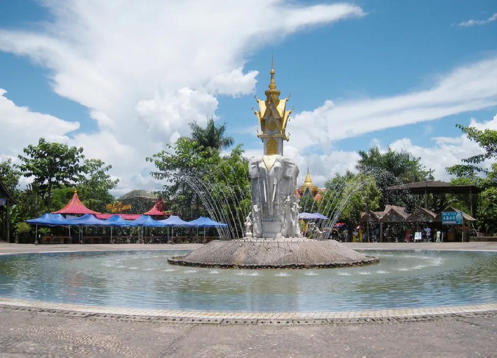 神奇又美丽的西双版纳,西双版纳最神奇的雨林