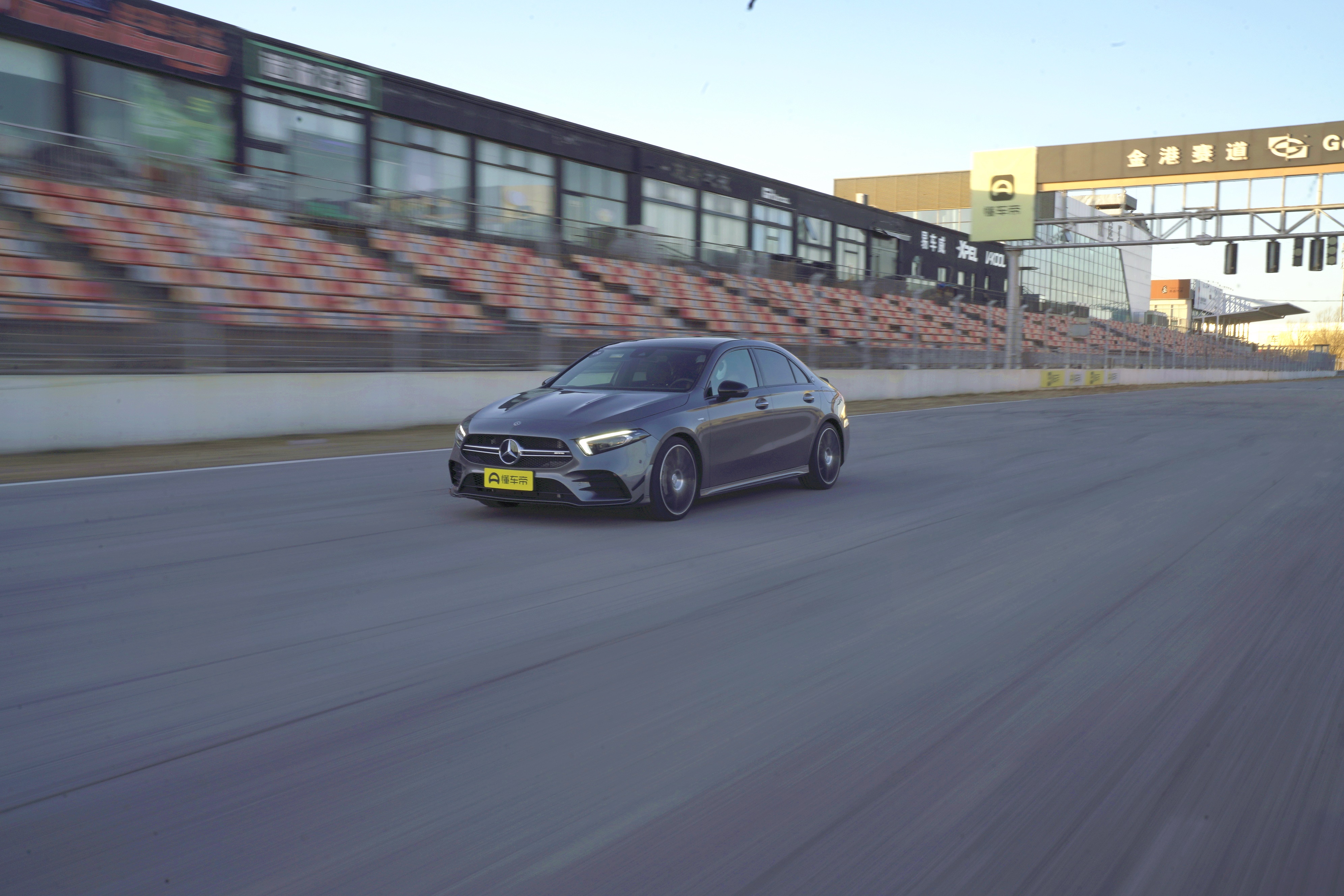 沉浸式体验奔驰amga35l,没有灵魂的学习机器