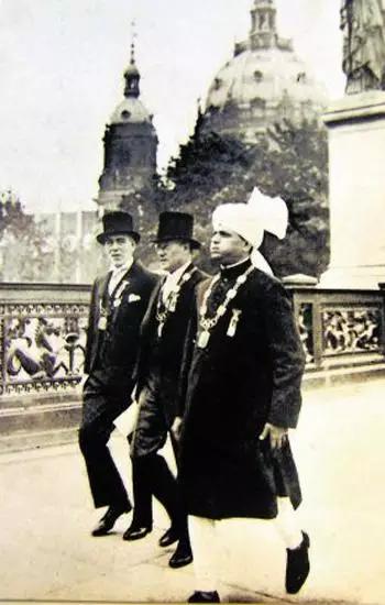 中国参加1932年奥运会的有几个人,1932年中国参加奥运第一人