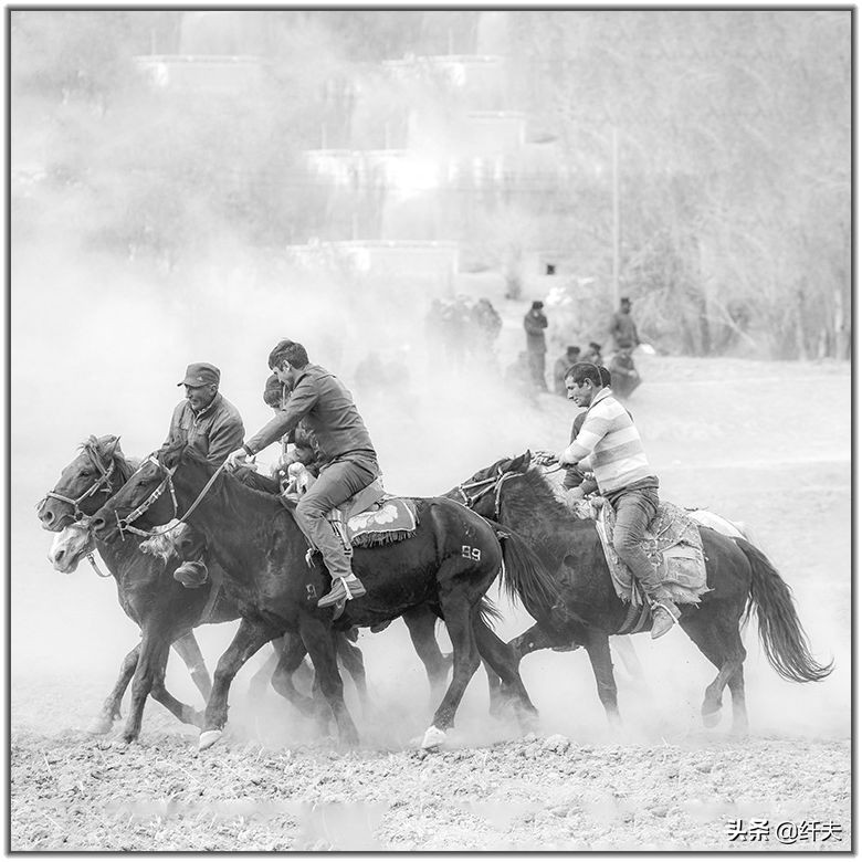 塔吉克族叼羊完整视频,蒙古叼羊比赛