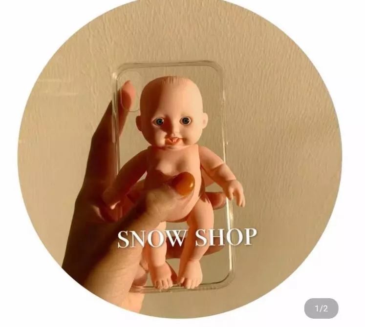 吐槽那些没用的沙雕手机壳 (什么手机壳最沙雕)