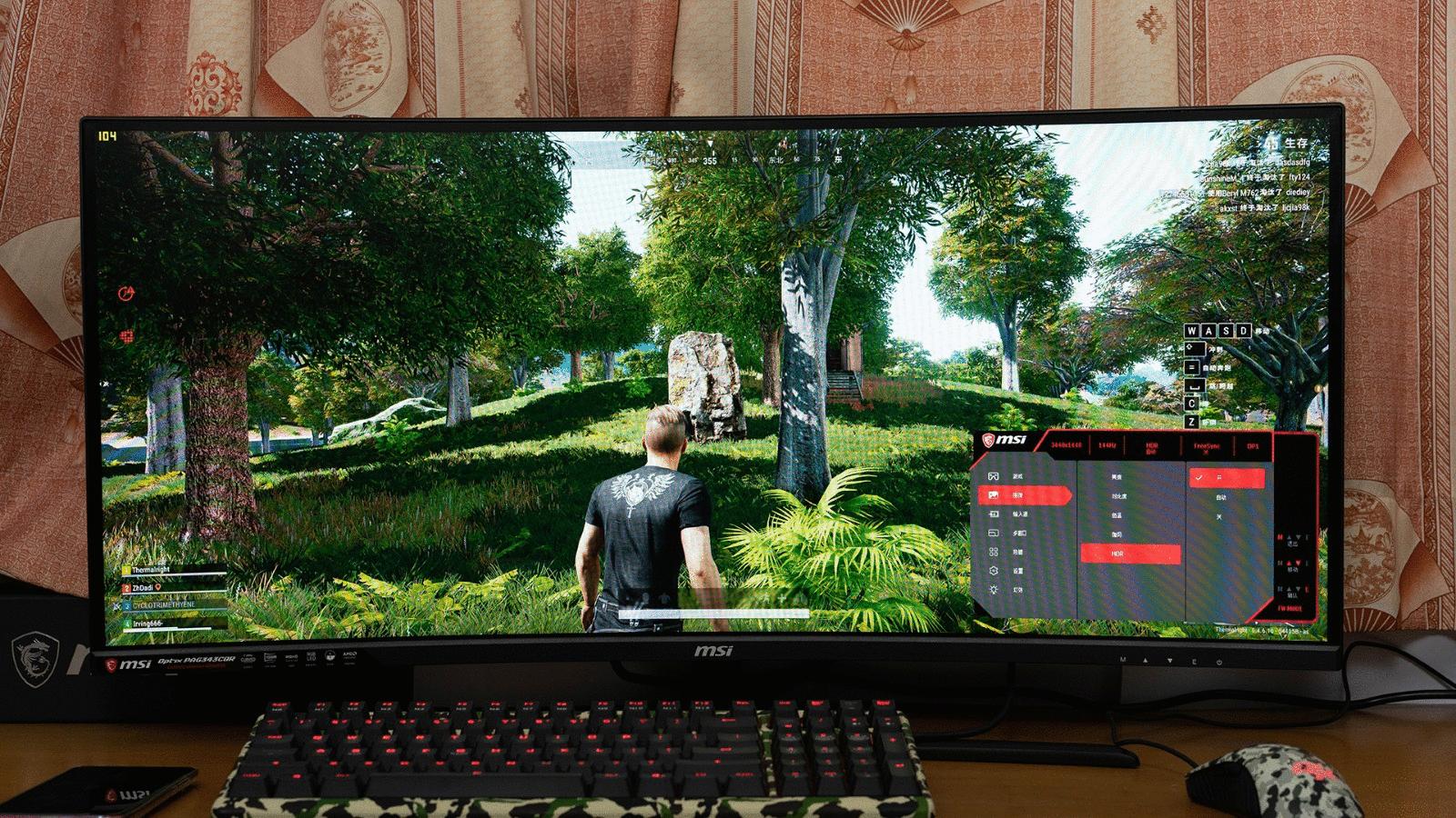 这套花费超过2W的桌面看起来是如此朴素